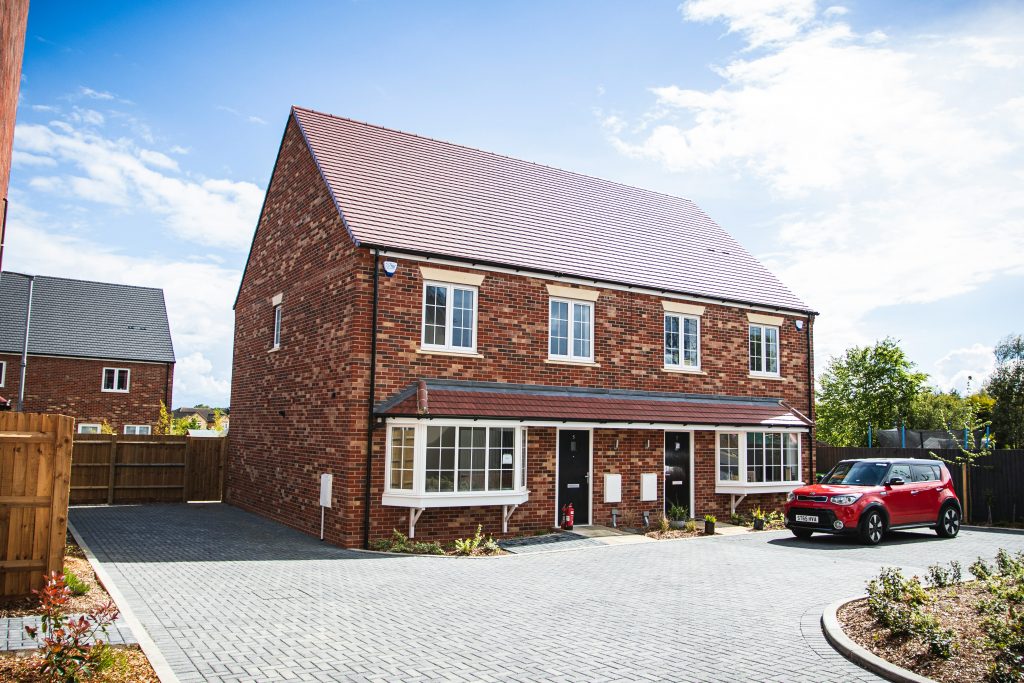 Aluminium Casement Windows